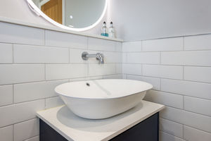 Photo 25- click for photo gallery